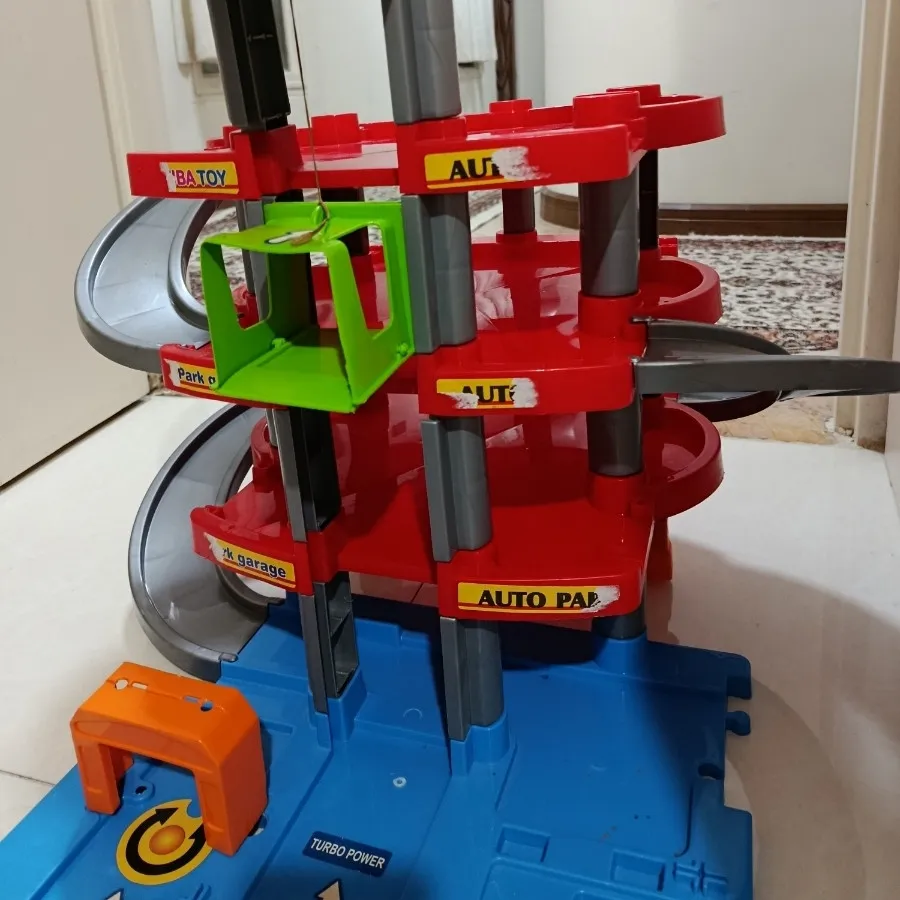 پارکینگ اسباب بازی