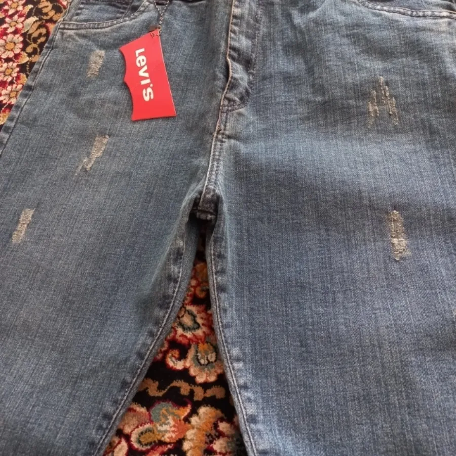 شلوار لی Levis