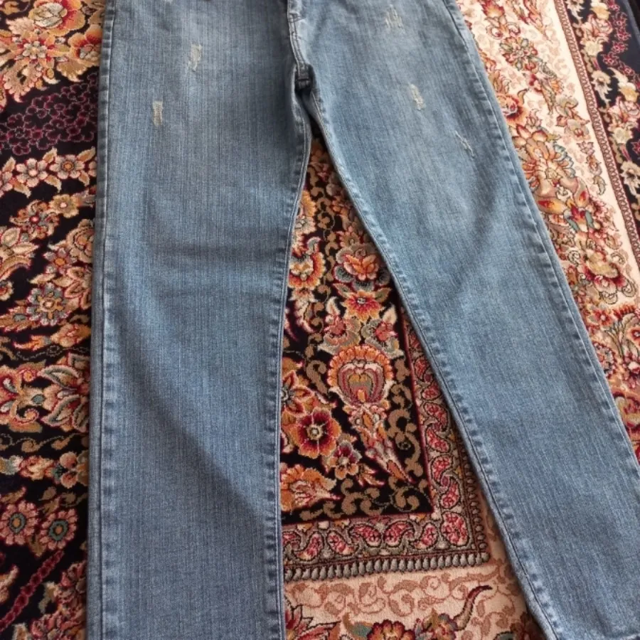 شلوار لی Levis