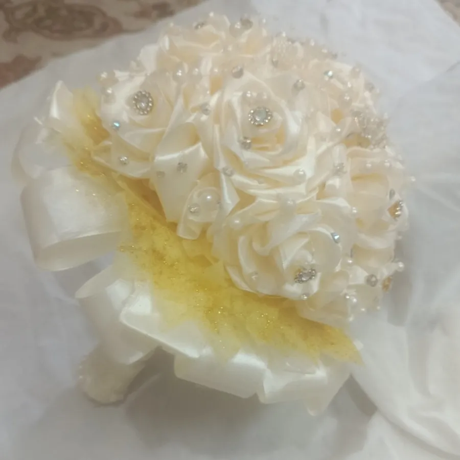 دسته گل عروس