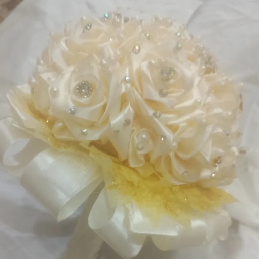 دسته گل عروس
