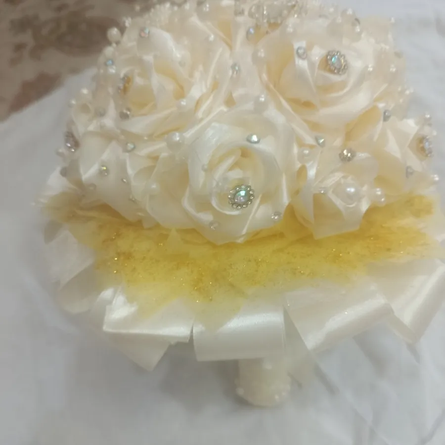 دسته گل عروس
