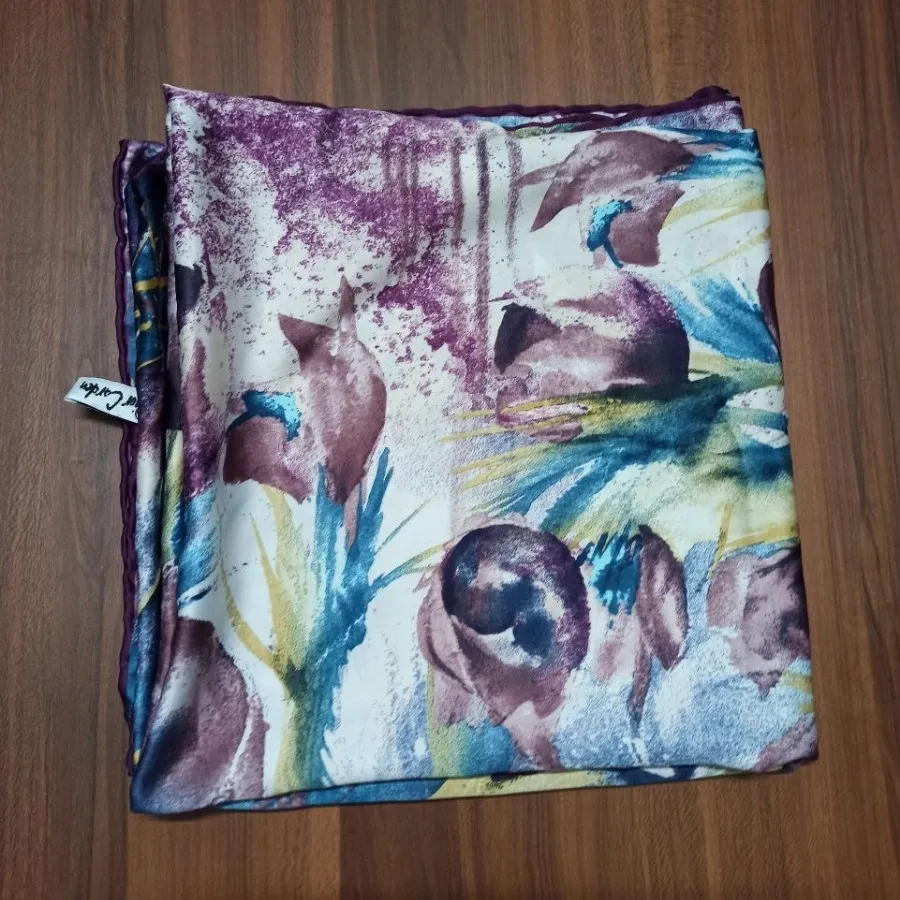 روسری ساتن