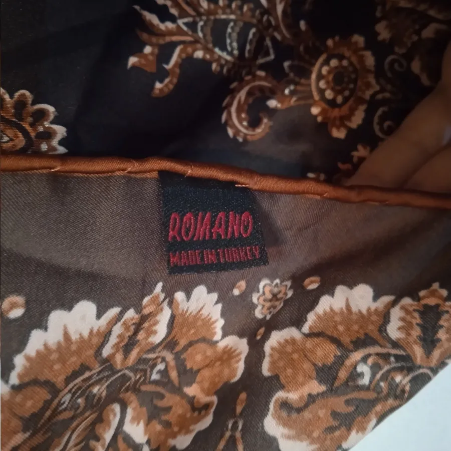 روسری ساتن ترک