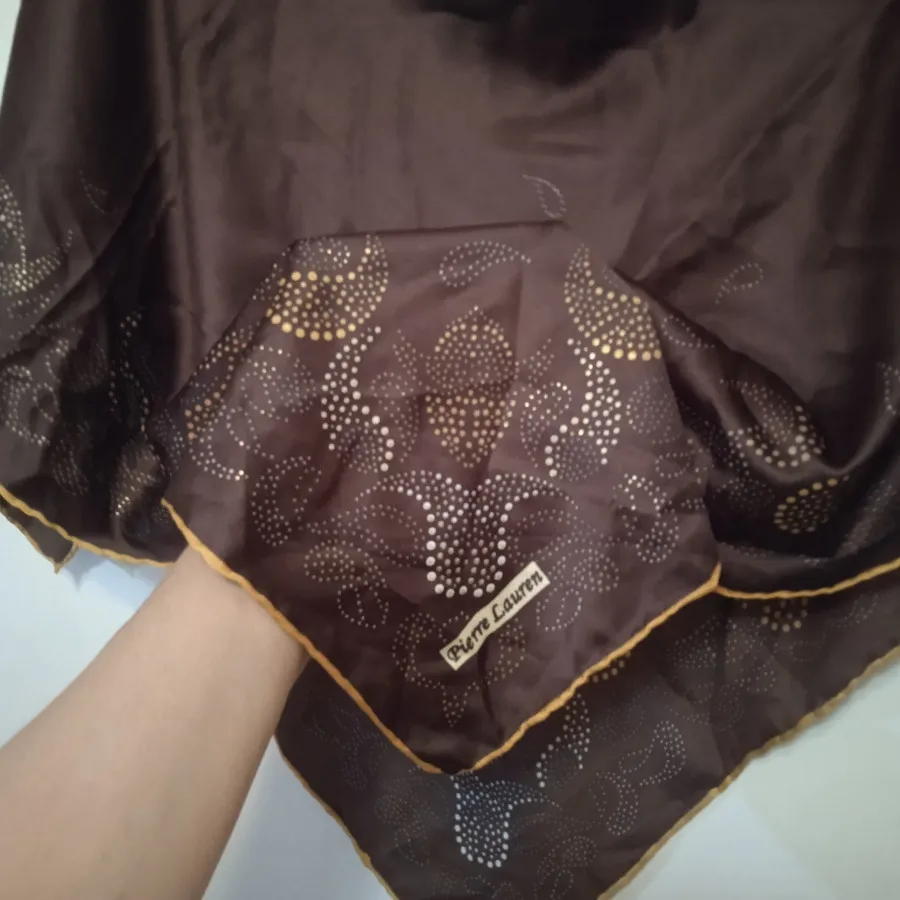 روسری ساتن ترک