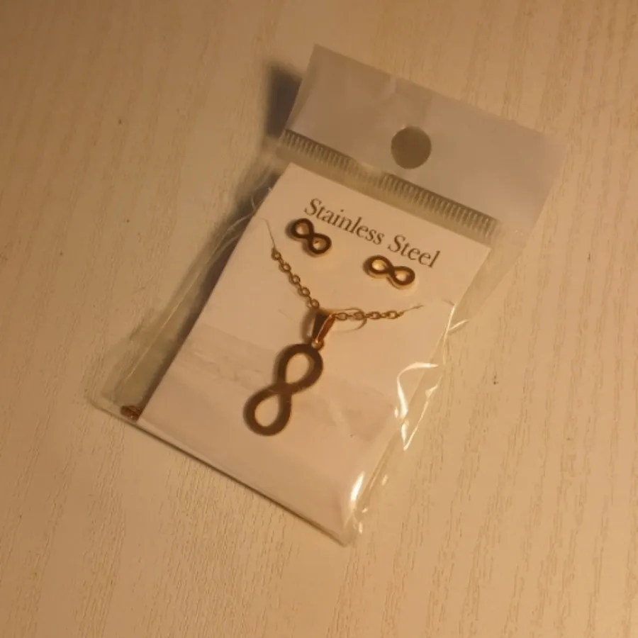 ست گردنبند و گوشواره