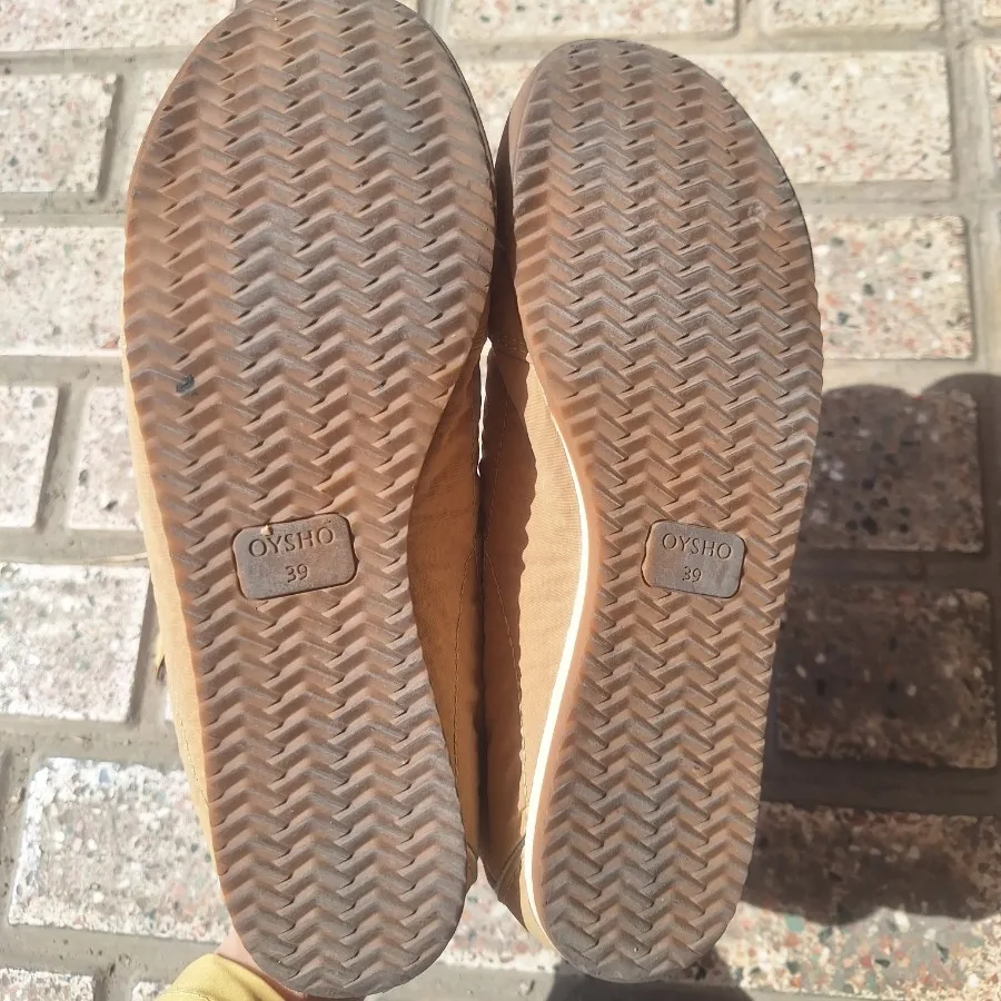 کتونی برند اویشو