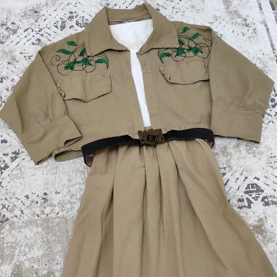 کت و دامن گلدوزی