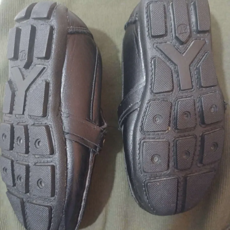 کفش بچگانه