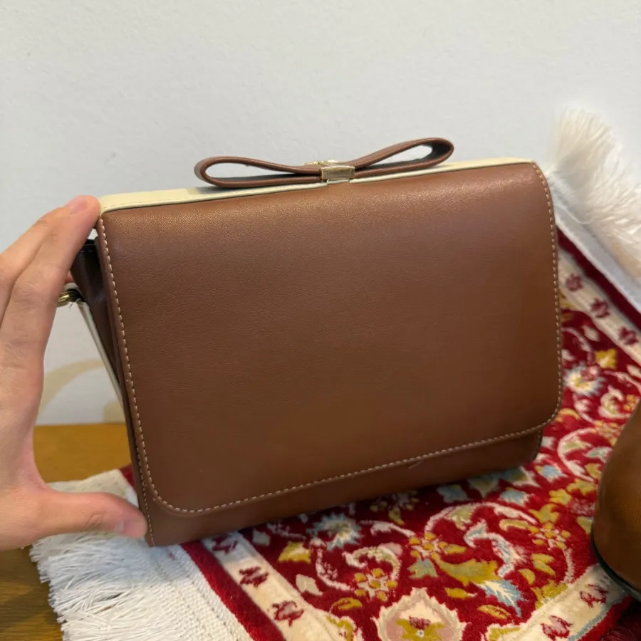 ست کیف و‌ کفش قهوه‌ای