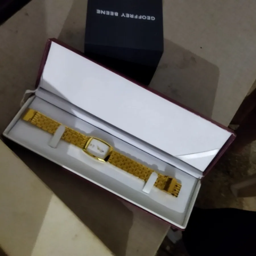 ساعت اصلی سیتیزن نو آک