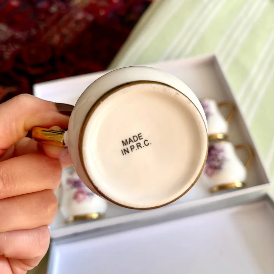 فنجون‌نعلبکی