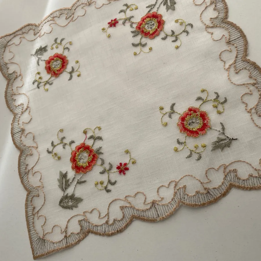رومیزی/زیربشقابی