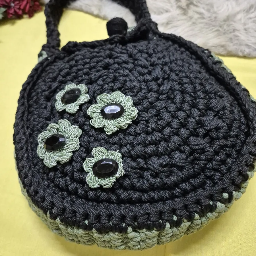 کیف مکرومه