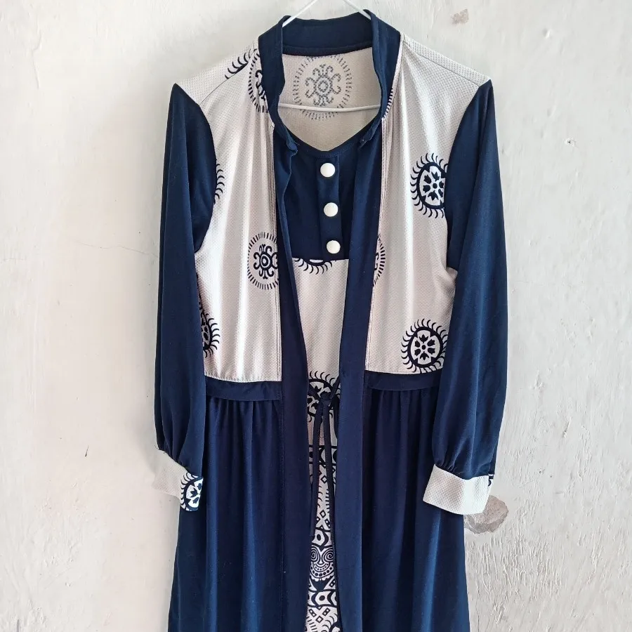پیراهن دخترانه