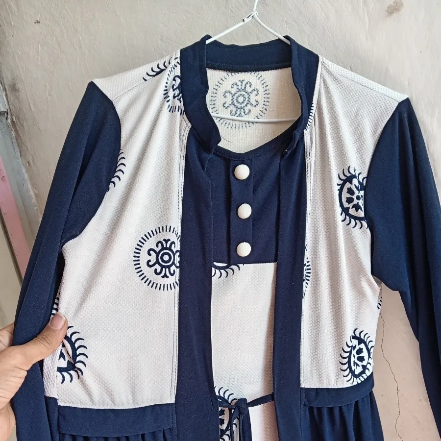 پیراهن دخترانه