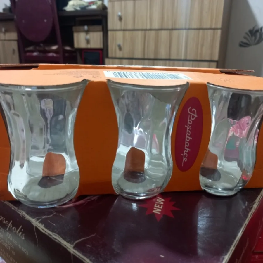 استکان کمر باریک