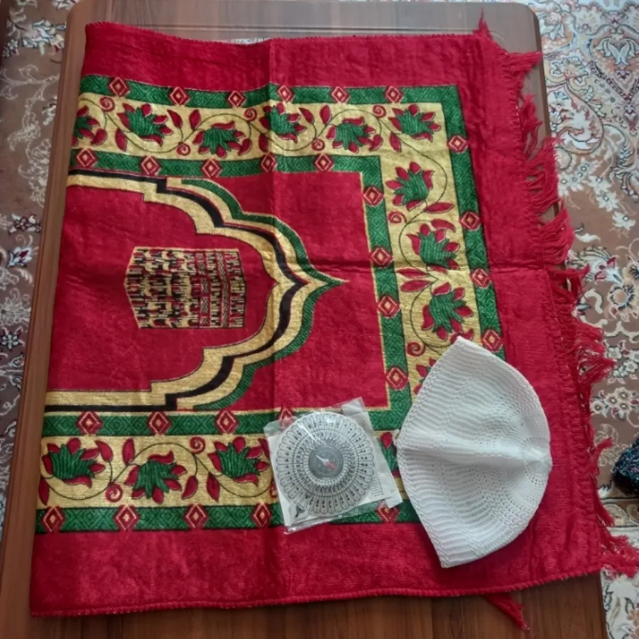 ست سجاده و قبله نما