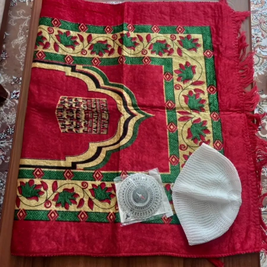 ست سجاده و قبله نما