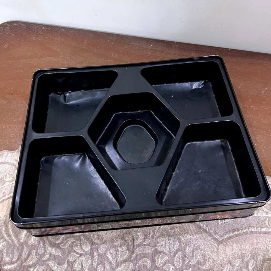 جعبه فلزی