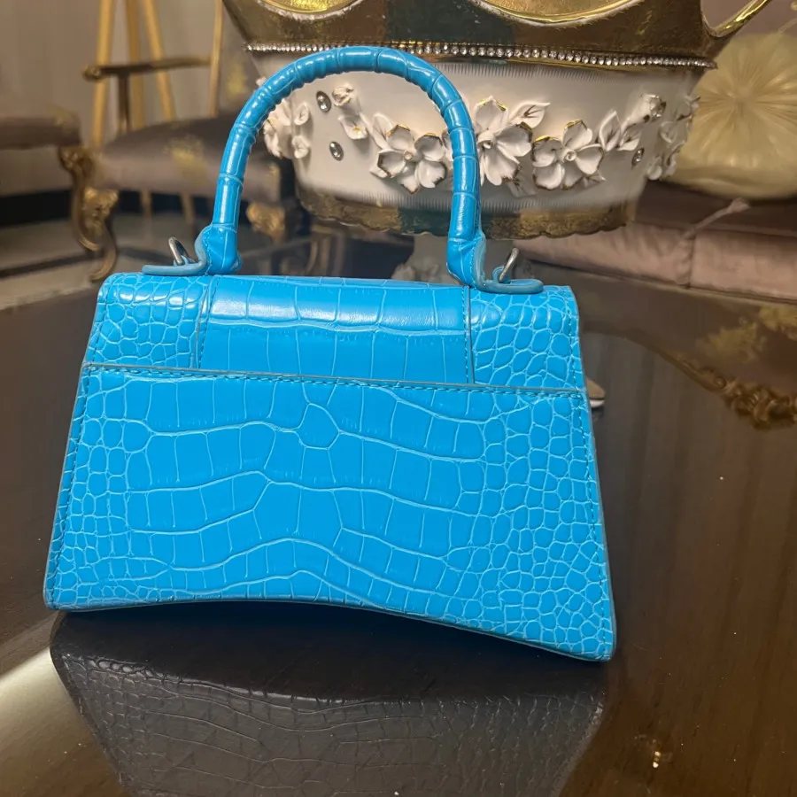 کیف بالنسیاگا اصل
