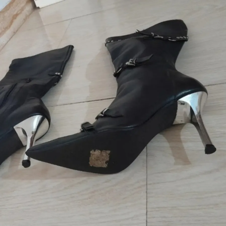 بوت چرمی
