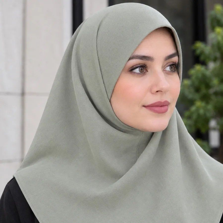 مقنعه دانشجویی