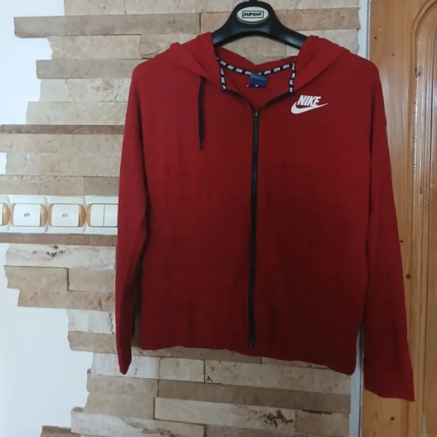 سویشرت نایک