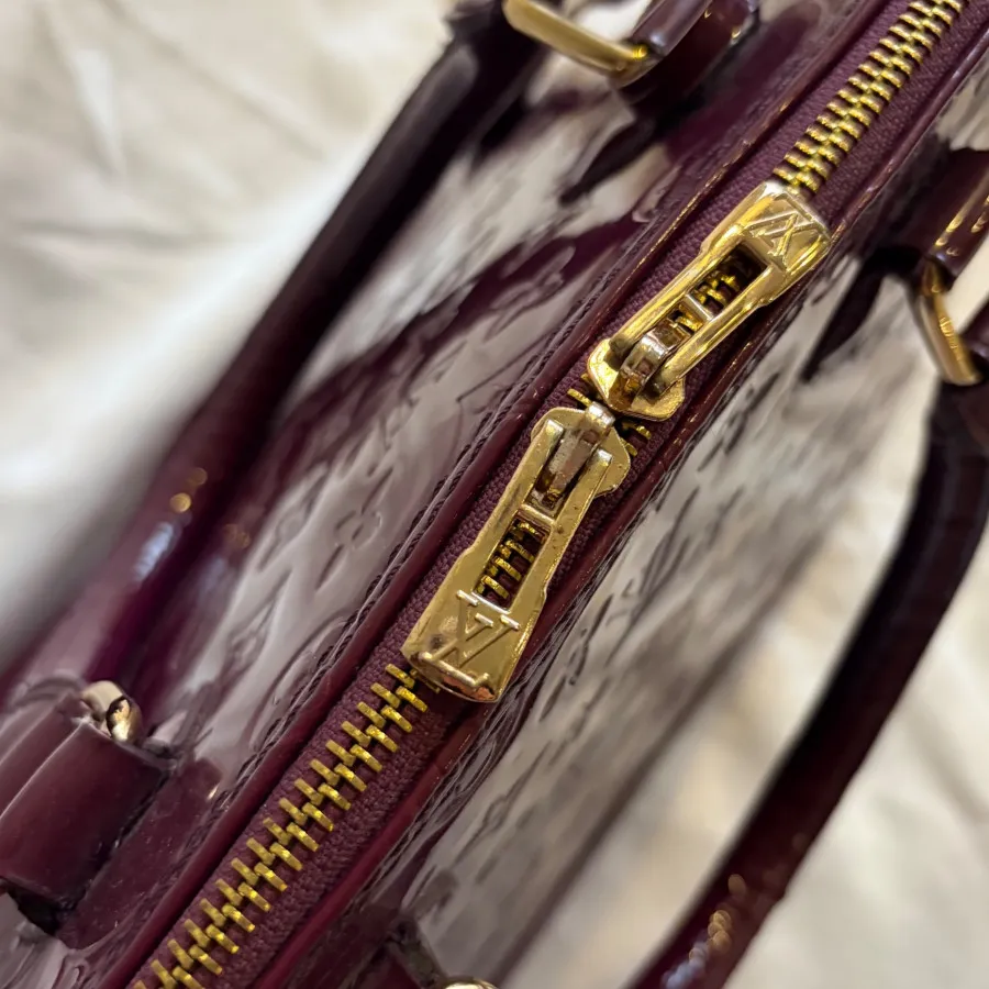 کیف شرابی Louis vuitton