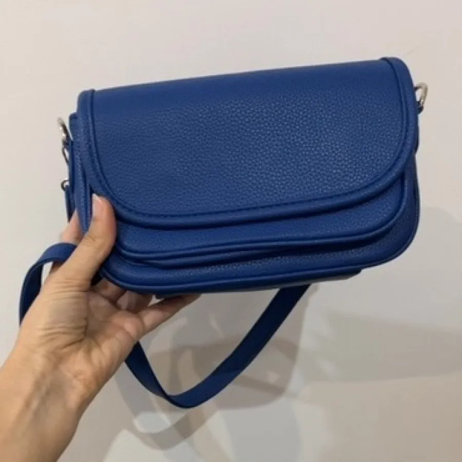 کیف دوشی آبی