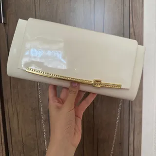 کیف مجلسی شیری رنگ