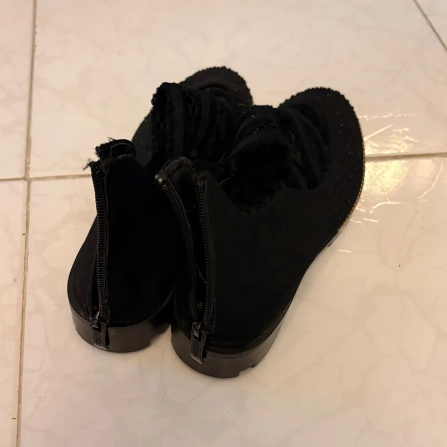 کفش کژوال  دانتل نگین دار