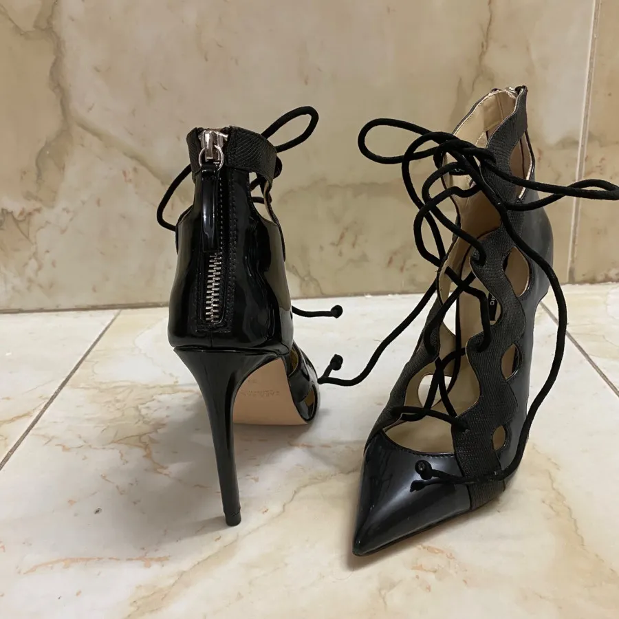 کفش زارا نوک تیز
