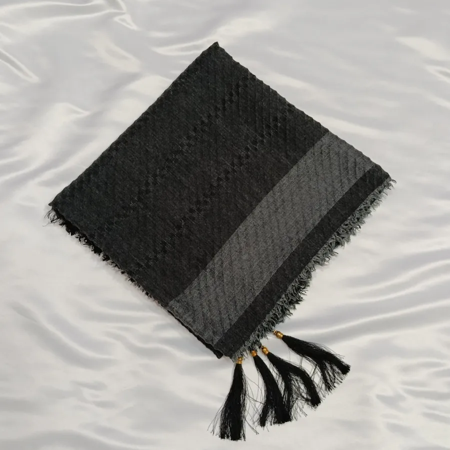 روسری نخی گرم بالا