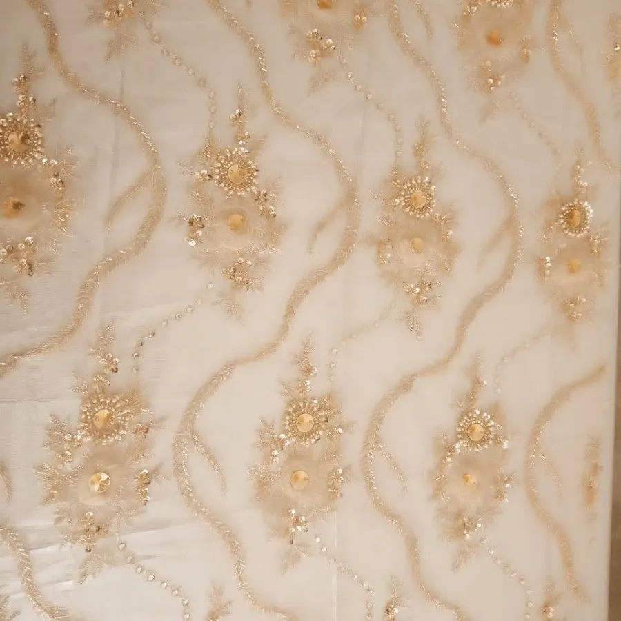 پارچه گیپور نباتی طلایی