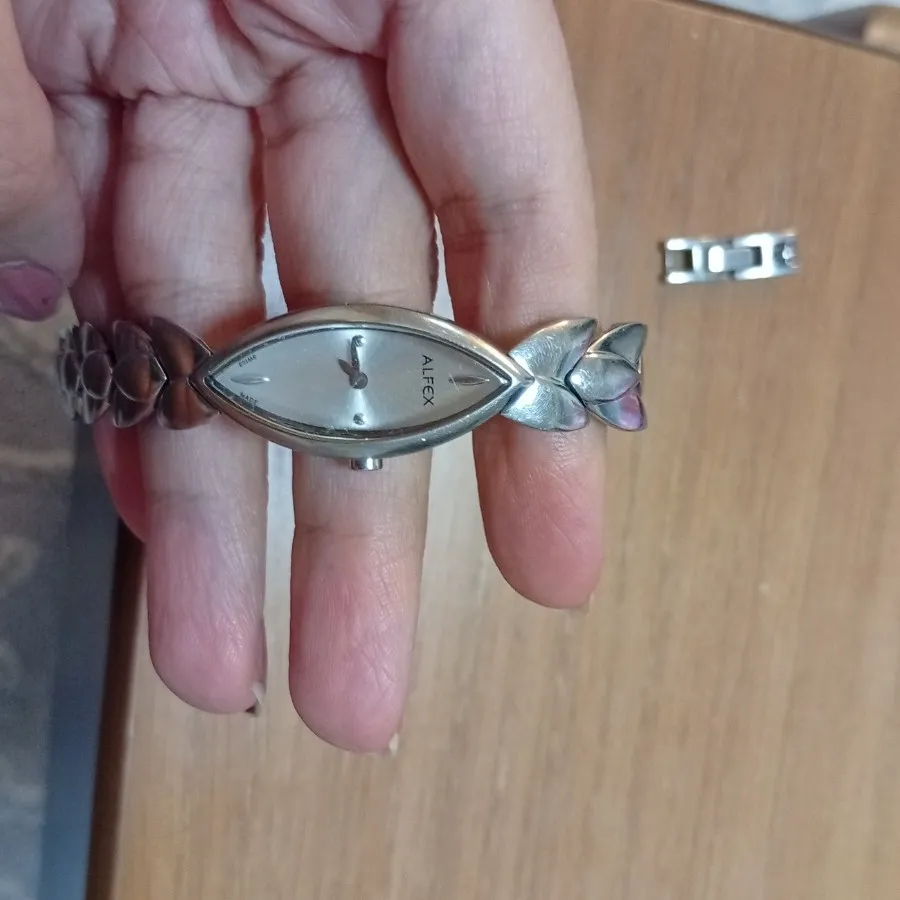 ساعت الفکس