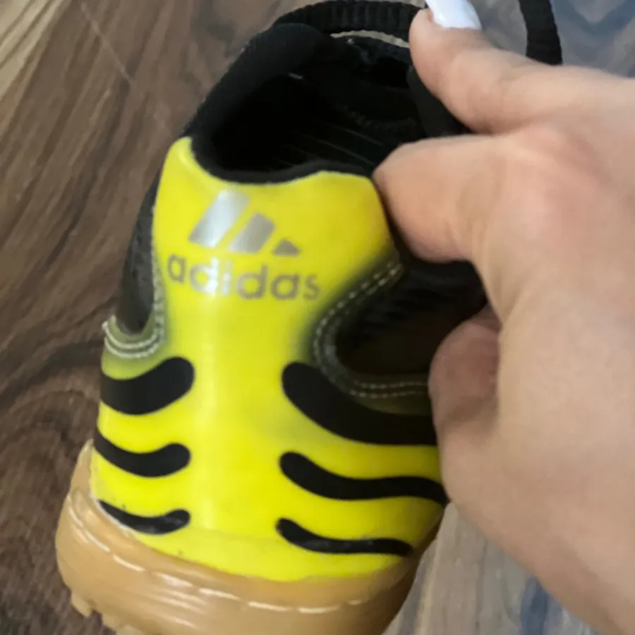کفش فوتبال