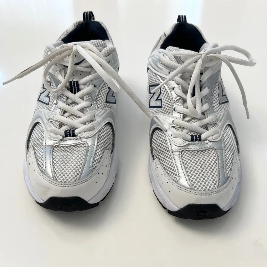 کتونی newbalance