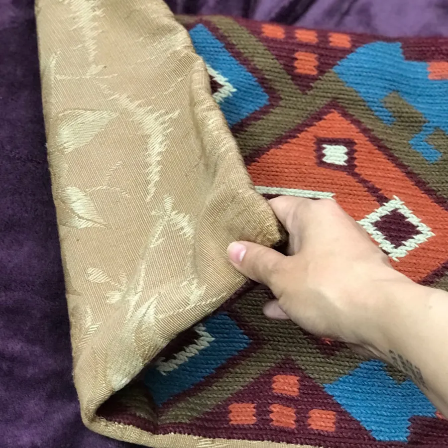 جلد کوسن قدیمی