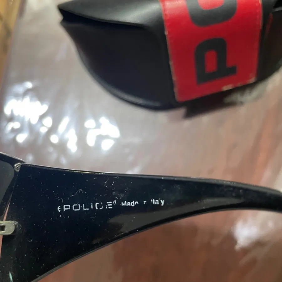 عینک اورجینال police