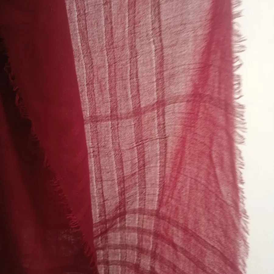 روسری نخی قواره دار