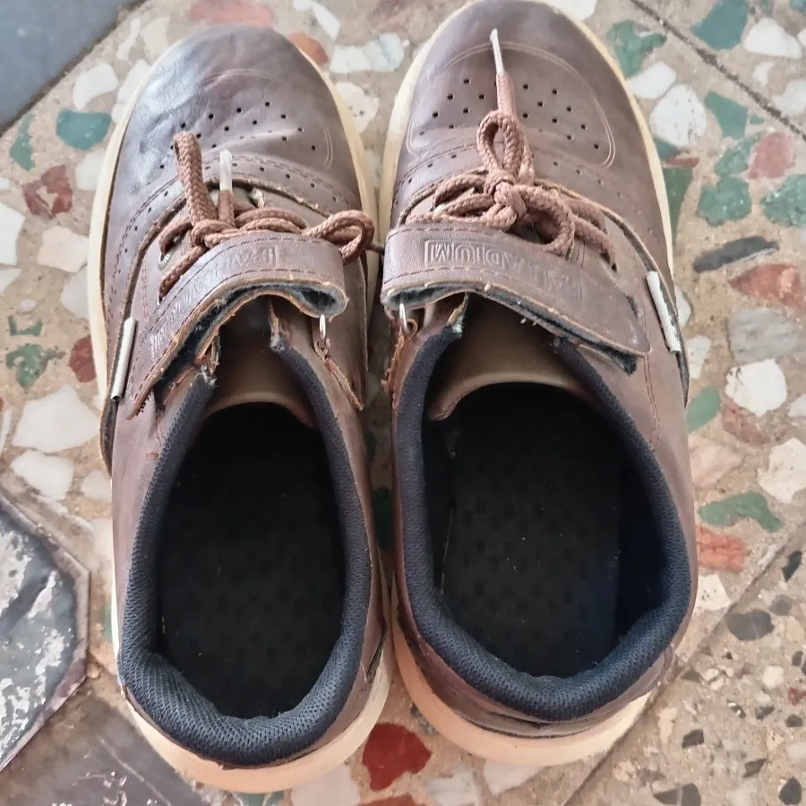 کفش بچگانه