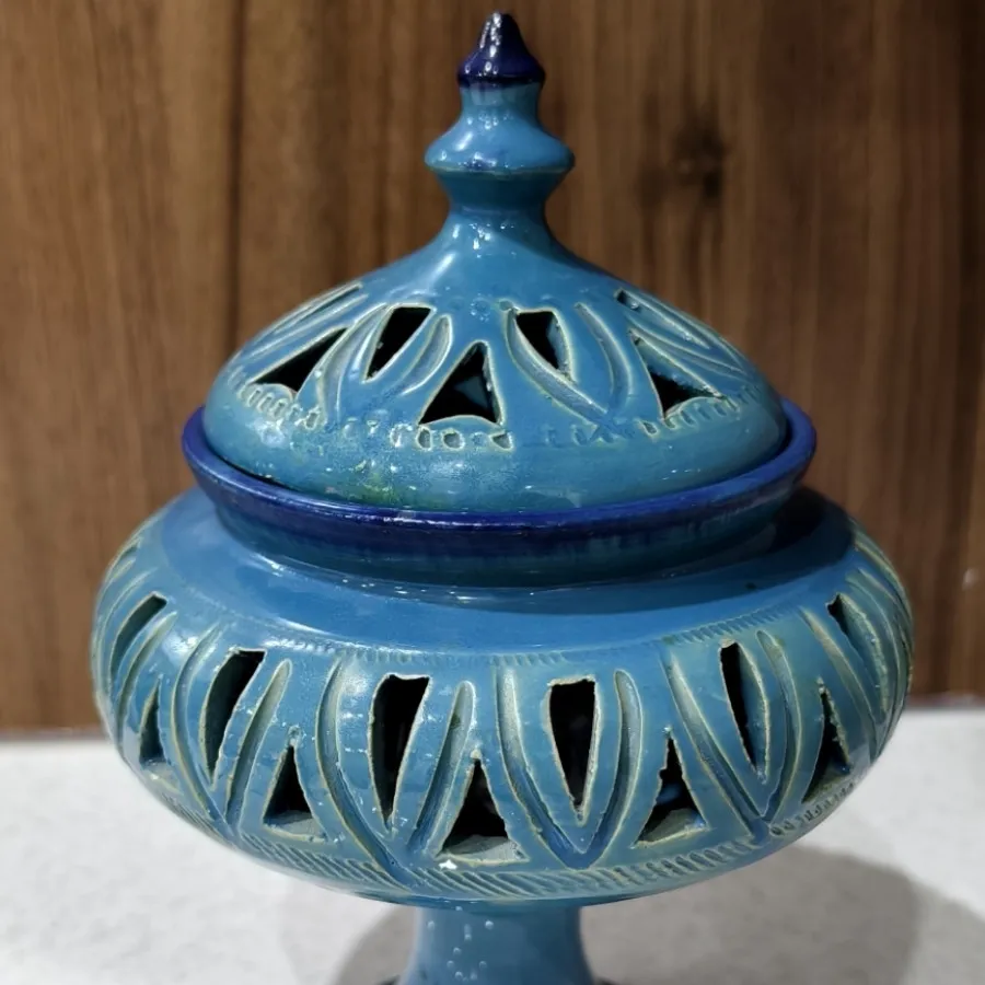 شکلات خوری