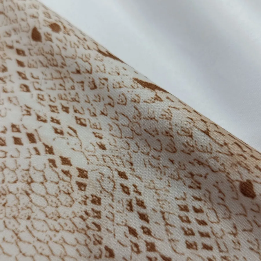 تیشرت طرح پوست ماری