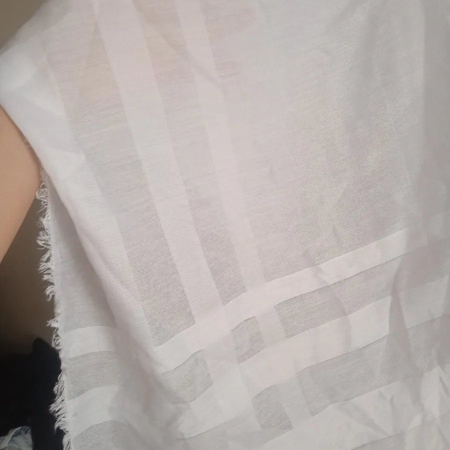 روسری نخی قواره دار