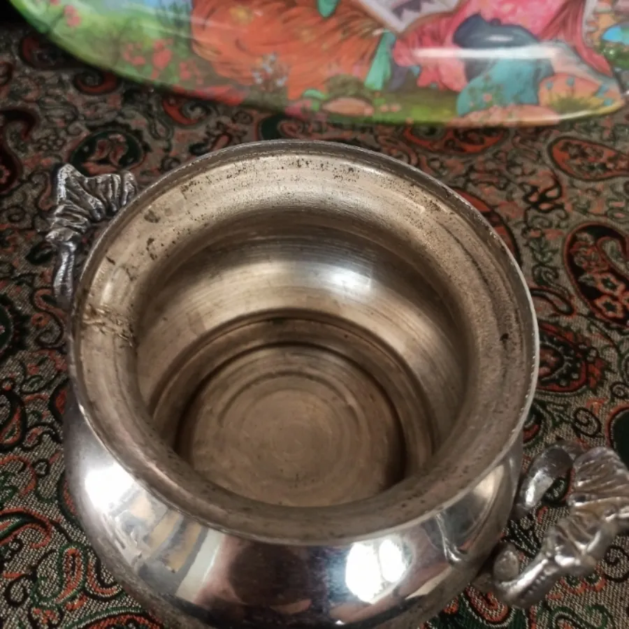 قندان