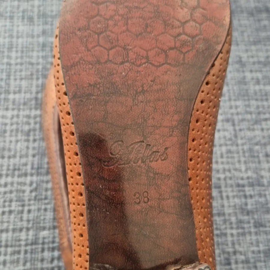 کفش  عروسکی