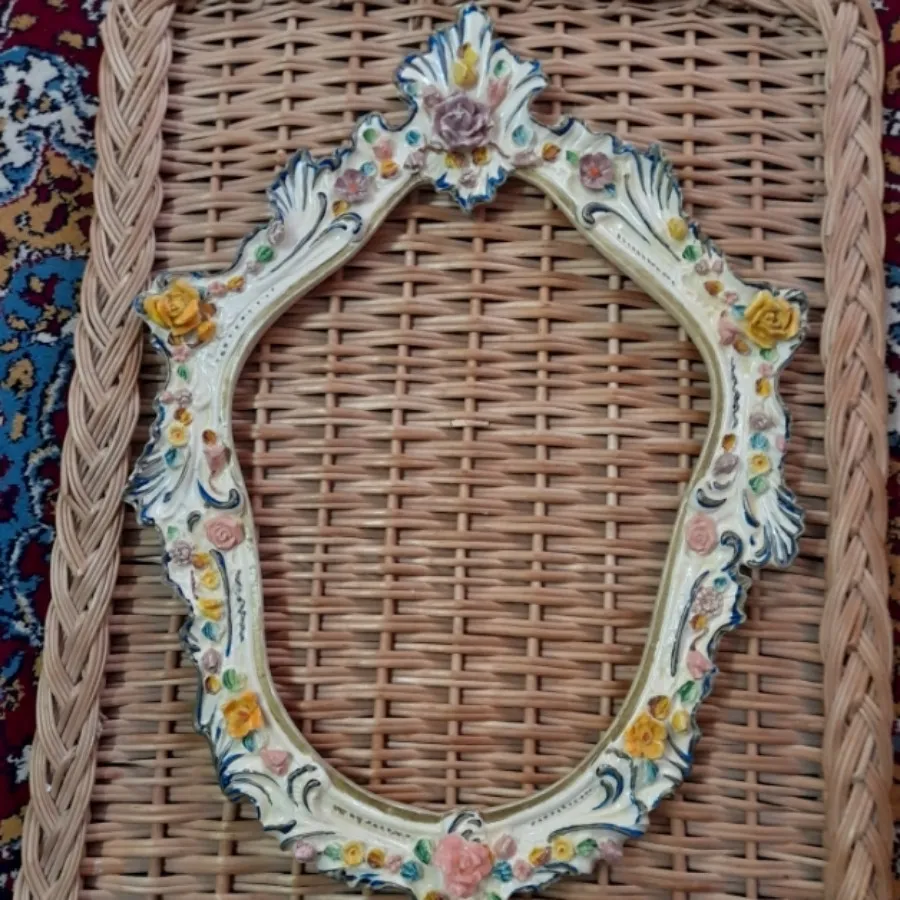 قاب آینه قدیمی
