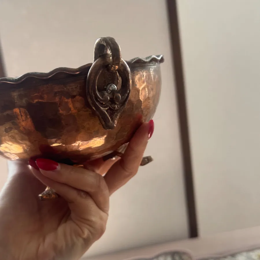 ظرف مسی گوشواره دار