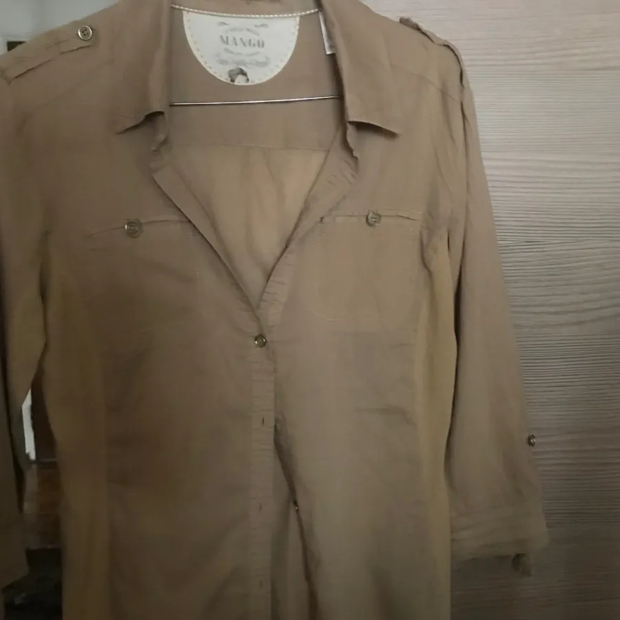 شومیز منگو‌